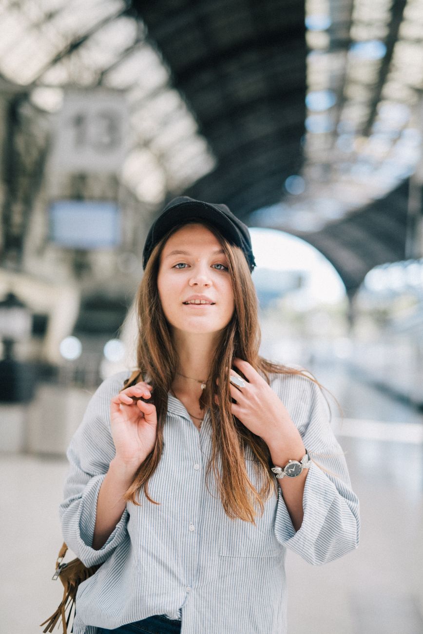 Traveler portrait Elena Vance